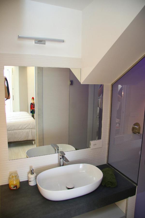 En Suite Bedroom Blue Moon Piano di Sorrento Extérieur photo